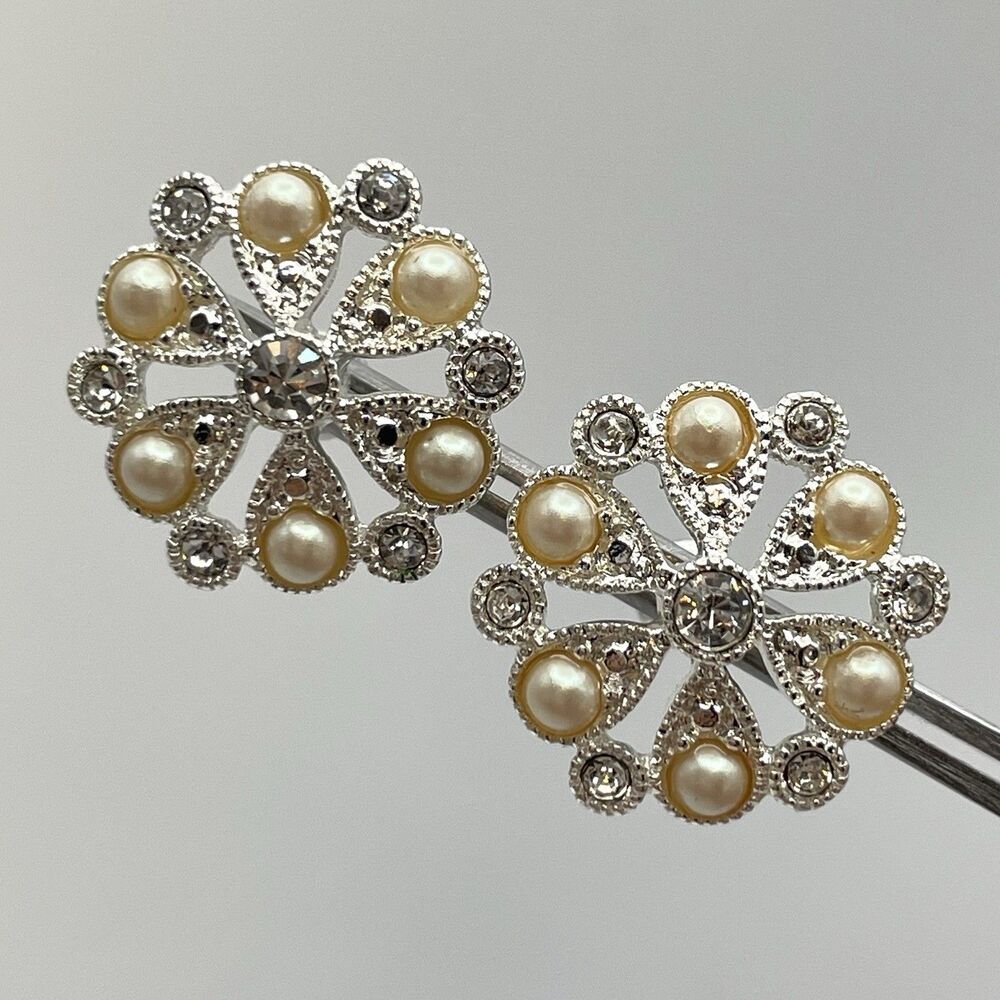 Silver Tone White Glass Rhinestone Faux Peal Snow Flake Stud Earrings Post Back